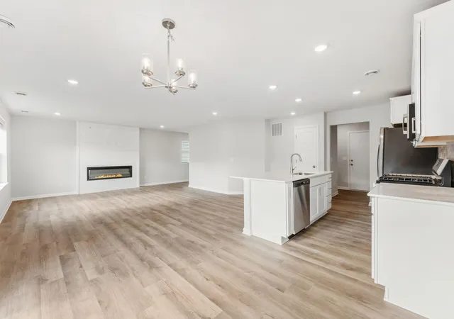 Photo 3 of Single family home for sale at 4327 Meadowview Dr, Waconia, MN 55387 | MLS# 7128687 | Listing updated on 2026-10-09