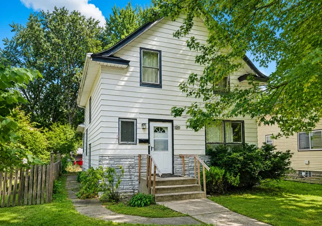 Photo 1 of Sale Pending at 3345 33rd Avenue S, Minneapolis, MN 55406 | MLS# 7128689 | Listing updated on 2026-09-19