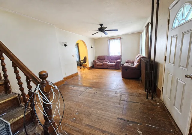 Photo 3 of Sale Pending at 3345 33rd Avenue S, Minneapolis, MN 55406 | MLS# 7128689 | Listing updated on 2026-09-19