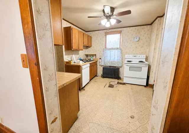 Photo 4 of Sale Pending at 3345 33rd Avenue S, Minneapolis, MN 55406 | MLS# 7128689 | Listing updated on 2026-09-19