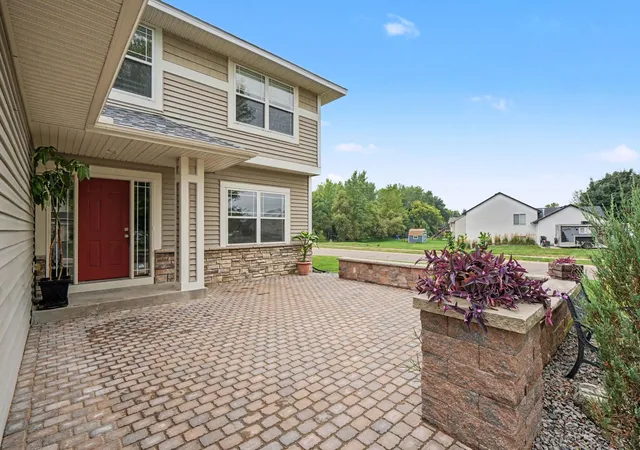 Photo 3 of Single family home for sale at 26814 Meadow Ridge Dr, Elko New Market, MN 55020 | MLS# 7128744 | Listing updated on 2026-09-12