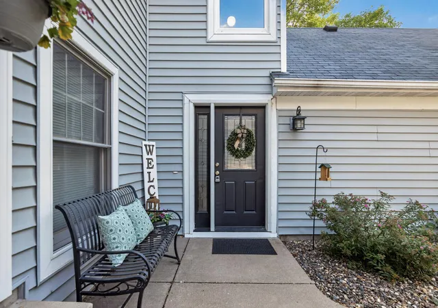 Photo 1 of Single family home for sale at 7246 Allen Ct, Eden Prairie, MN 55346 | MLS# 7128764 | Listing updated on 2026-09-03