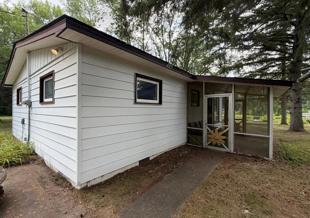 2nd image of 5540 102nd Ave Se, Clear Lake, MN 55319 | MLS# 7128765