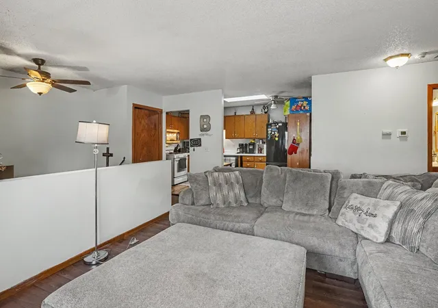 2nd image of 404 Cari Park Ln, Hastings, MN 55033 | MLS# 7128781