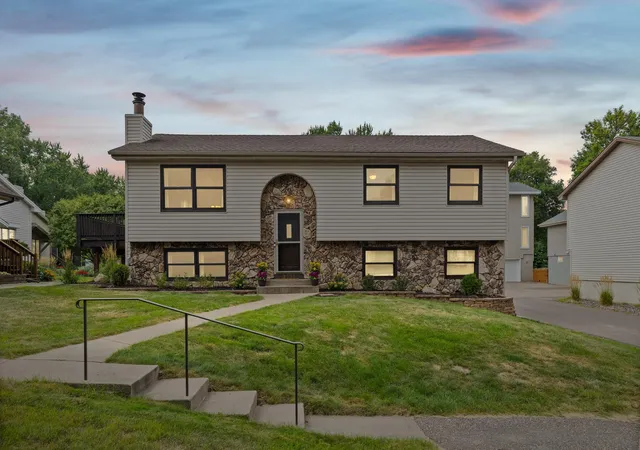Photo 1 of Single family home for sale at 3531 Pilgrim Ln N, Plymouth, MN 55441 | MLS# 7128807 | Listing updated on 2026-09-16