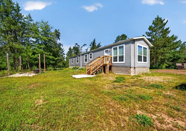 Photo 2 of Single family home for sale at 2101 Frohn Rd Ne, Bemidji, MN 56601 | MLS# 7128812 | Listing updated on 2026-08-25