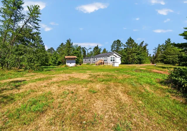 Photo 3 of Single family home for sale at 2101 Frohn Rd Ne, Bemidji, MN 56601 | MLS# 7128812 | Listing updated on 2026-08-25