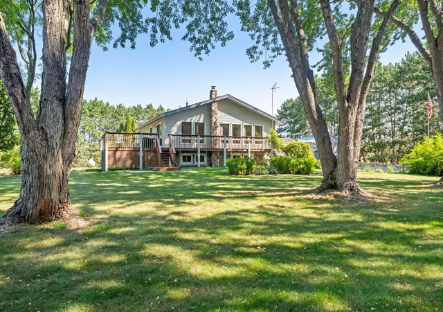 Photo 3 of Single family home for sale at 465 Northeast 265th Ave, Isanti, MN 55040 | MLS# 7128858 | Listing updated on 2026-08-18