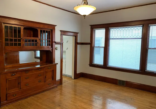 2nd image of 226 Gramercy Ave, Minneapolis, MN 55405 | MLS# 7128878