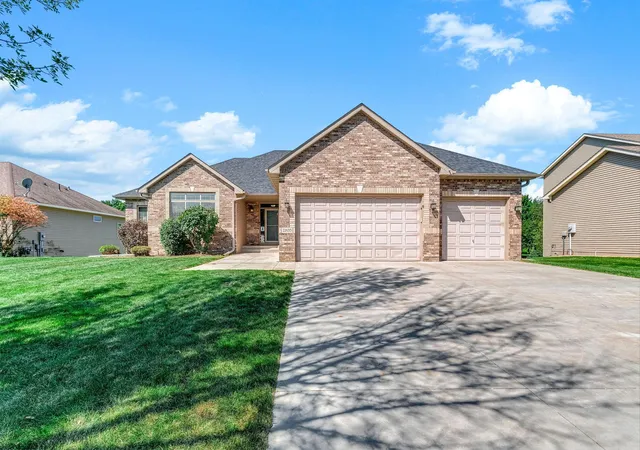 Photo 1 of Sale Pending at 22633 Zion Pkwy Nw, Bethel, MN 55005 | MLS# 7128879 | Listing updated on 2026-10-06