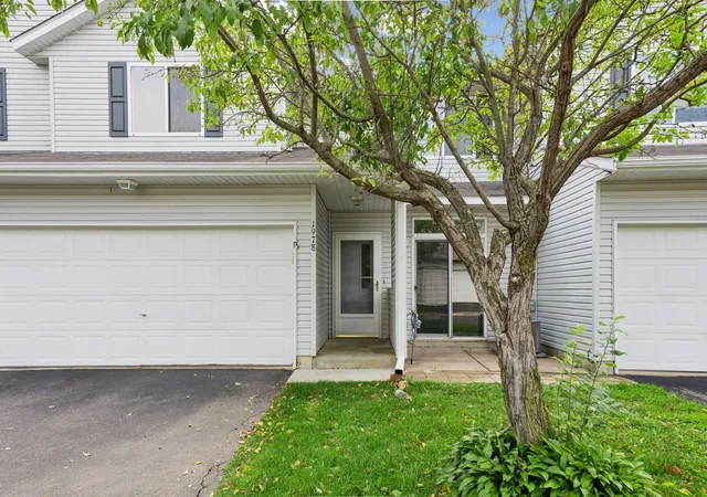 Photo 1 of Single family home for sale at 1978 Parkway Ave, Shakopee, MN 55379 | MLS# 7128911 | Listing updated on 2026-10-10