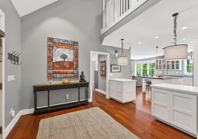 5th image of 19055 Ridgewood Rd, Wayzata, MN 55391 | MLS# 7128938