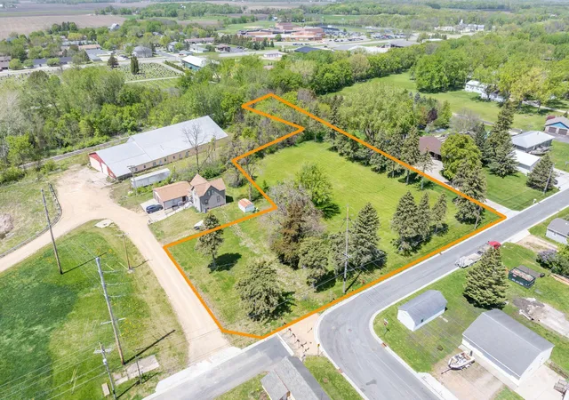 1st image of 600 1st St N, Montgomery, MN 56069 | MLS# 7128965