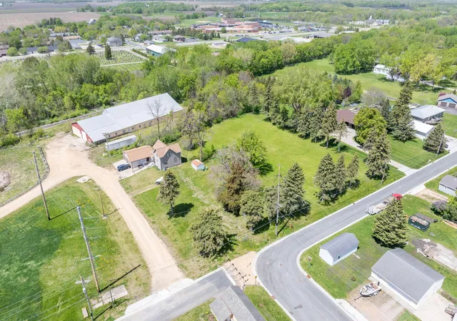 2nd image of 600 1st St N, Montgomery, MN 56069 | MLS# 7128965