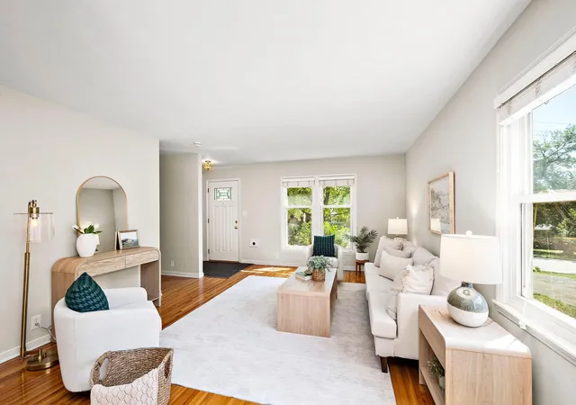 Photo 4 of Sale Pending at 3828 France Ave S, Minneapolis, MN 55416 | MLS# 7128970 | Listing updated on 2026-09-13