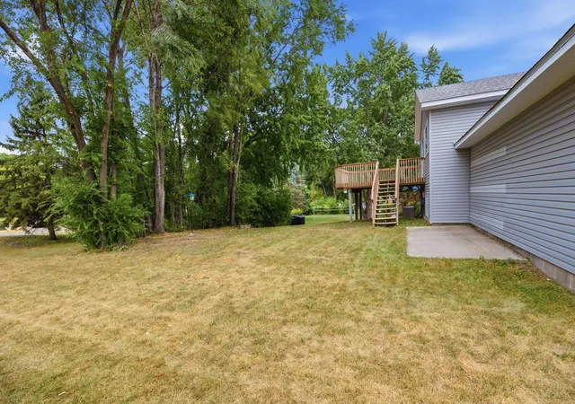 Photo 21 of Sale Pending at 1463 Oakdale Ave, West Saint Paul, MN 55118 | MLS# 7128989 | Listing updated on 2026-09-06