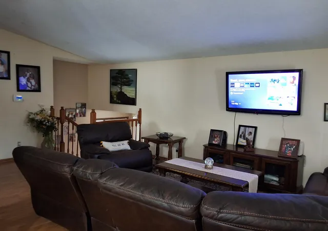 Photo 3 of Single family home for sale at 8456 Brunswick Ct N, Minneapolis, MN 55443 | MLS# 7128990 | Listing updated on 2026-08-21