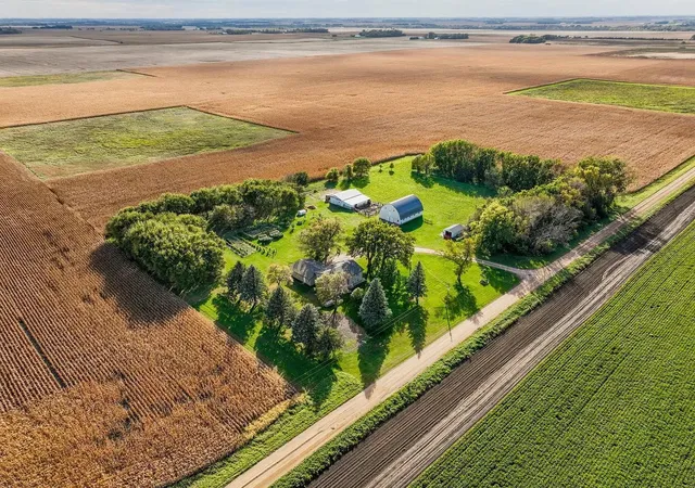 Photo 3 of Single family home for sale at 8020 80th Street Nw, Milan, MN 56262 | MLS# 7129011 | Listing updated on 2026-09-21