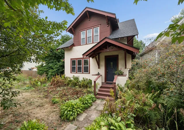 Photo 1 of Single family home for sale at 2096 Como Ave, Saint Paul, MN 55108 | MLS# 7129018 | Listing updated on 2026-08-28