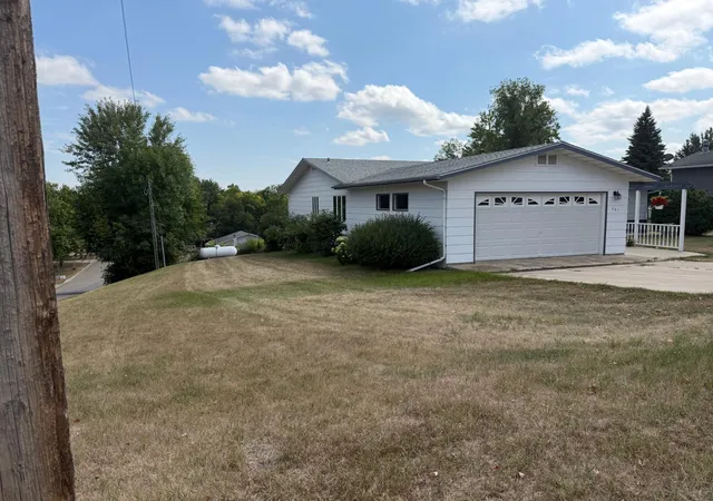 64th image of 201 Prospect St, Lisbon, ND 58054 | MLS# 7129032