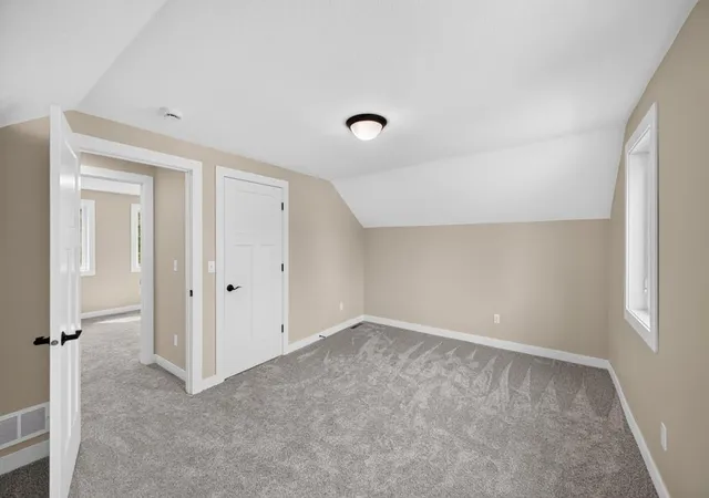 Photo 4 of Single family home for sale at 300 W Main St, Spring Valley, MN 55975 | MLS# 7129039 | Listing updated on 2026-09-02