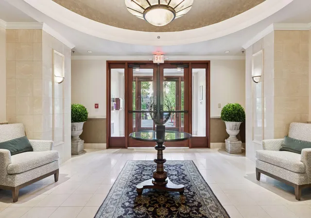 Listing Photo 5 - Condo for sale in building located at 370 Marshall Ave, St. Paul, MN 55102 - Unit #201