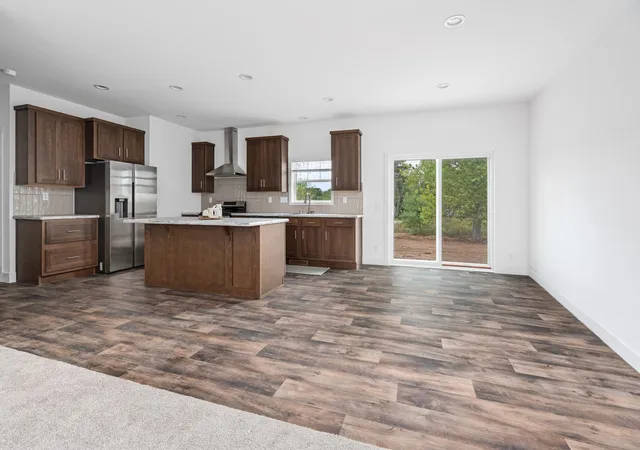 Photo 3 of Single family home for sale at 2421 Oak Preserve Ct, Saint Cloud, MN 56304 | MLS# 7129083 | Listing updated on 2026-09-22