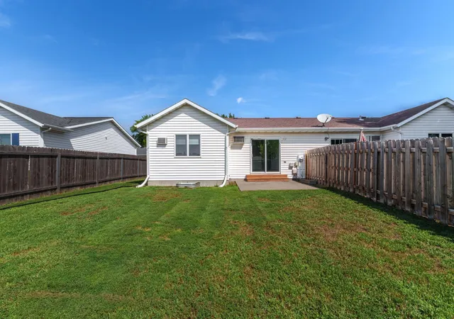 2nd image of 2017 32nd Ave S, Fargo, ND 58103 | MLS# 7129084
