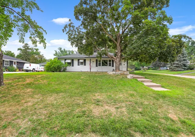 Photo 2 of Single family home for sale at 9141 Oliver Ave S, Minneapolis, MN 55431 | MLS# 7129102 | Listing updated on 2026-09-12