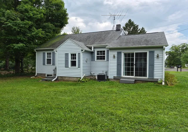 2nd image of 177 2nd Ave, Clear Lake, WI 54005 | MLS# 7129125