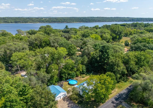 2nd image of 1943 Racine Ave S, Lakeland, MN 55043 | MLS# 7129130