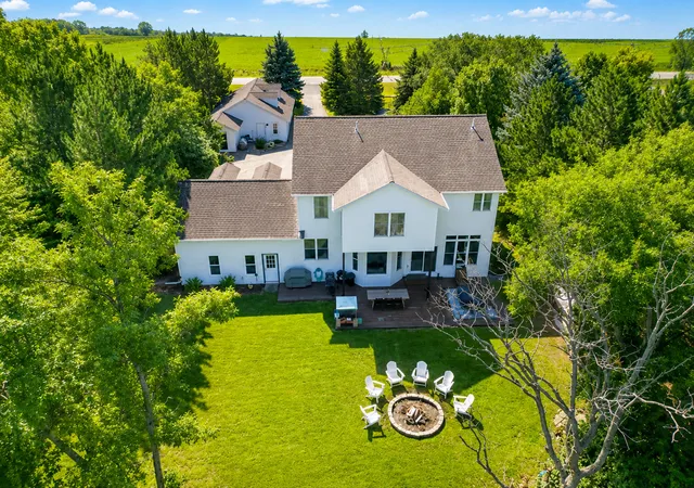 Photo 3 of Single family home for sale at 45207 Lamplight Dr, Ottertail, MN 56571 | MLS# 7129154 | Listing updated on 2026-09-22