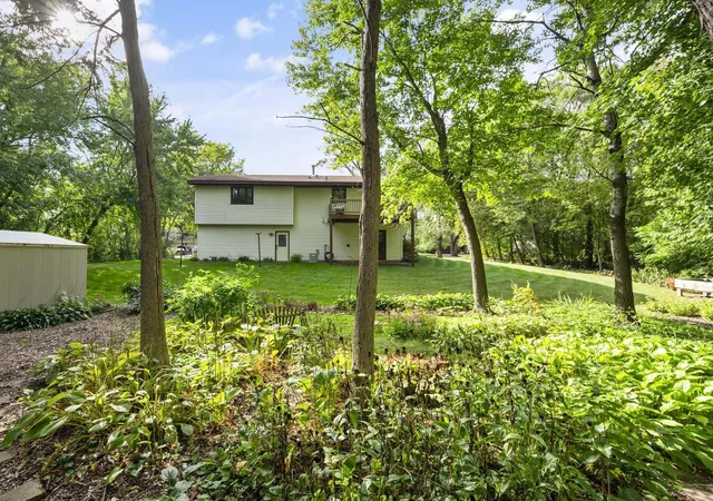 Photo 4 of Sale Pending at 8469 Westwood Rd NE, Minneapolis, MN 55432 | MLS# 7129157 | Listing updated on 2026-09-30