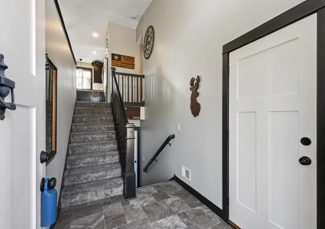 3rd image of 707 Greenwood St Sw, Isanti, MN 55040 | MLS# 7129163