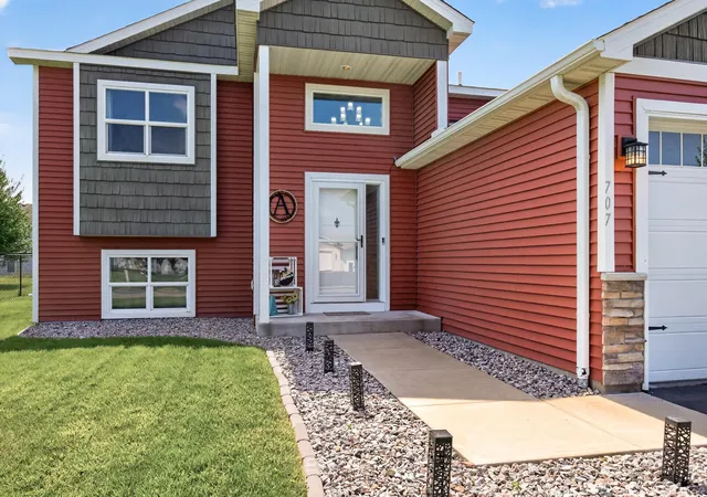 48th image of 707 Greenwood St Sw, Isanti, MN 55040 | MLS# 7129163