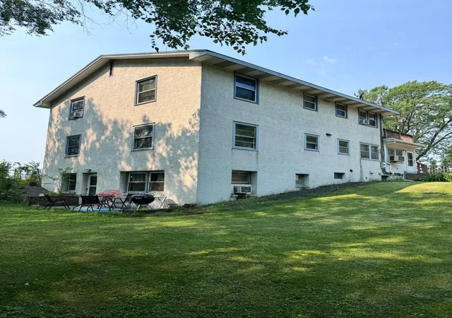 2nd image of 1398 25th St Nw, New Brighton, MN 55112 | MLS# 7129166