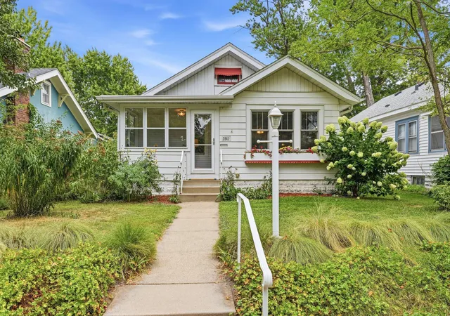 Photo 2 of Sale Pending at 3941 24th Ave S, Minneapolis, MN 55406 | MLS# 7129167 | Listing updated on 2026-09-03