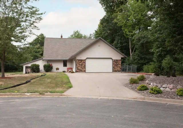 1st image of 2707 Cherry Blossom Ln, Menomonie, WI 54751 | MLS# 7129201