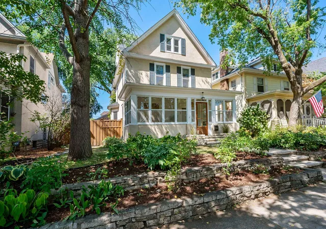 Photo 1 of Sale Pending at 3220 Humboldt Ave S, Minneapolis, MN 55408 | MLS# 7129204 | Listing updated on 2026-09-10
