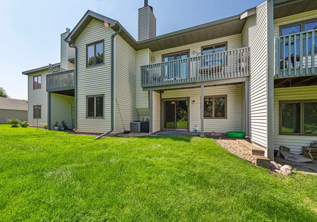 5th image of 7250 Hunters Run, Eden Prairie, MN 55346 | MLS# 7129208