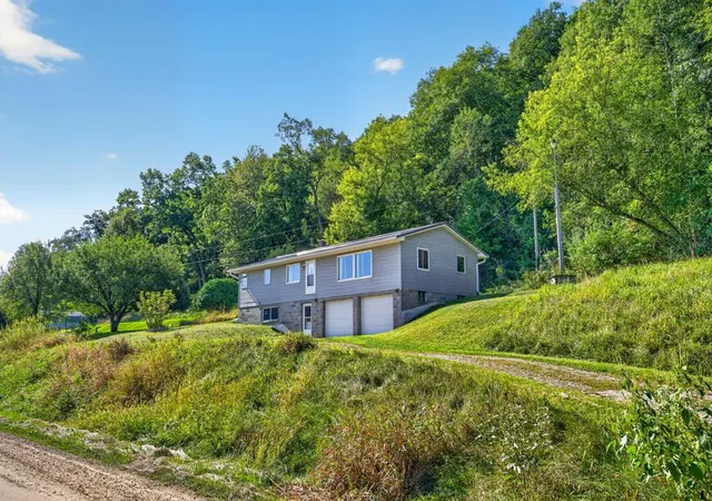 Single family home for sale at 18599 Horse Shoe Rd, Rollingstone, MN 55969 | MLS# 7129240