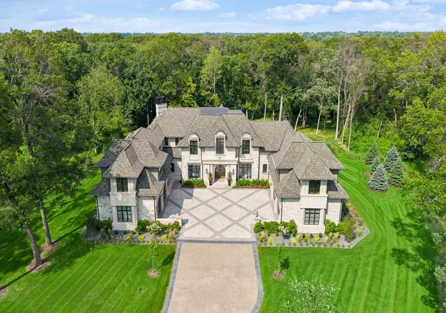 Photo 3 of Mansion for sale at 14 Cherrywood Cir, North Oaks, MN 55127 | MLS# 7129253 | Listing updated on 2026-08-25