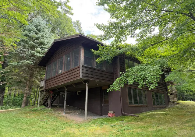 2nd image of 1942 70th Ave, Dresser, WI 54009 | MLS# 7129271