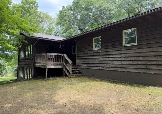 3rd image of 1942 70Th Ave, Dresser, WI 54009 | MLS# 7129271