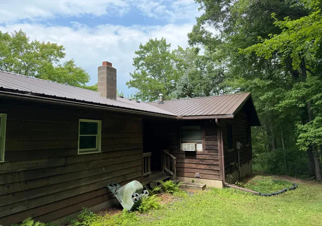 4th image of 1942 70Th Ave, Dresser, WI 54009 | MLS# 7129271