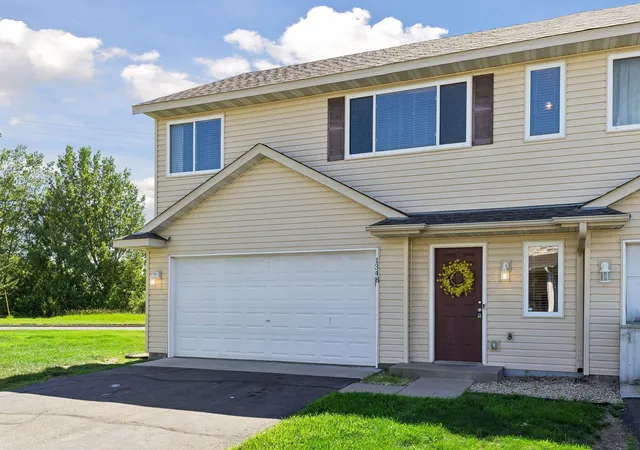 1st image of 1348 Willow Trl, Farmington, MN 55024 | MLS# 7129272