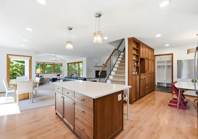 Photo 4 of Single family home for sale at 29 Orme Ct, Saint Paul, MN 55116 | MLS# 7129279 | Listing updated on 2026-10-01
