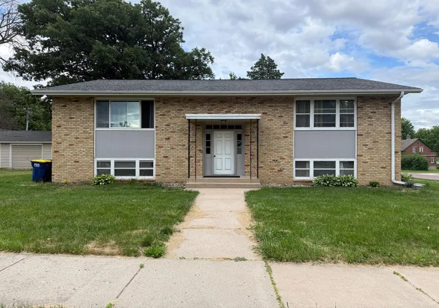 Photo 1 of Multi family home for sale at 305 N Van Buren Ave, Springfield, MN 56087 | MLS# 7129280 | Listing updated on 2026-09-22