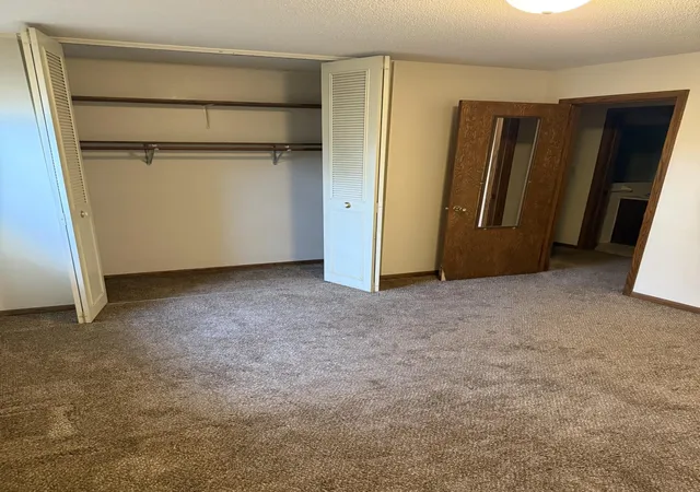 Photo 3 of House for sale at 305 N Van Buren Ave, Springfield, MN 56087 | MLS# 7129280 | Listing updated on 2026-09-22
