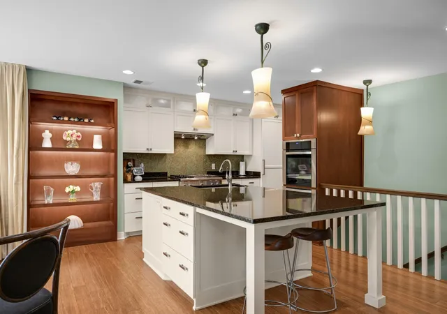 Photo 4 of Single family home for sale at 1616 Mississippi River Blvd S, Saint Paul, MN 55116 | MLS# 7129283 | Listing updated on 2026-10-23